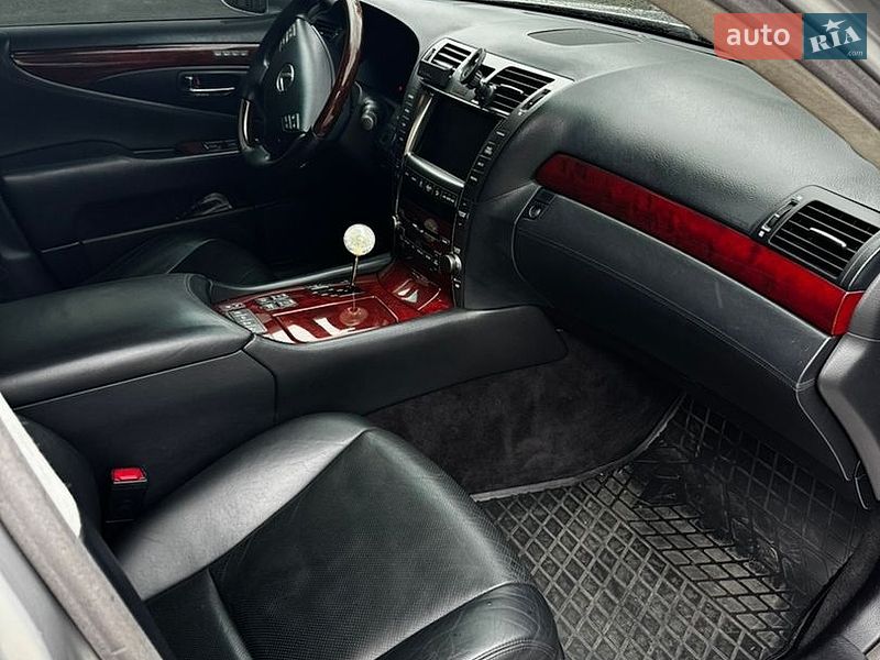 Седан Lexus LS 2007 в Одессе фото 12 Седан Lexus LS 2007 в Одессе