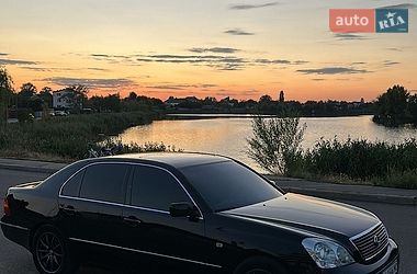 Lexus LS  2002
