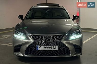 Lexus LS  2020