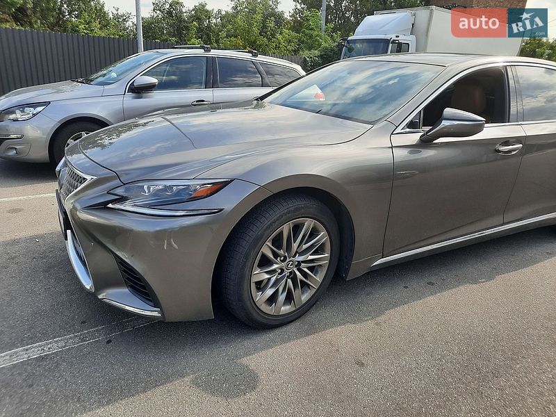 Седан Lexus LS 2019 в Броварах