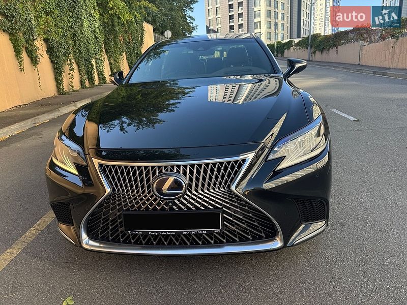 Седан Lexus LS 2017 в Киеве