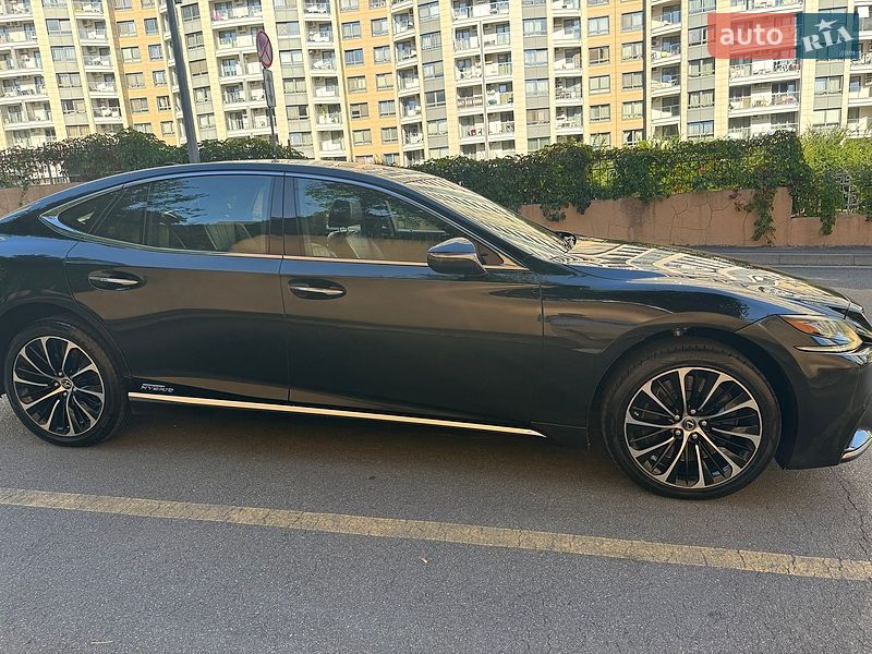 Седан Lexus LS 2017 в Киеве
