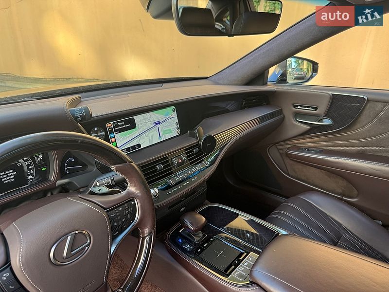 Седан Lexus LS 2017 в Киеве