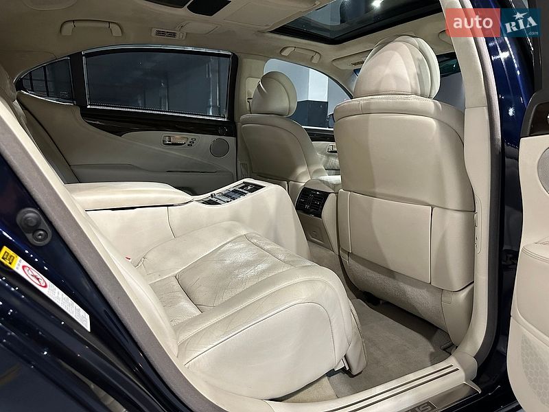 Седан Lexus LS 2006 в Одесі