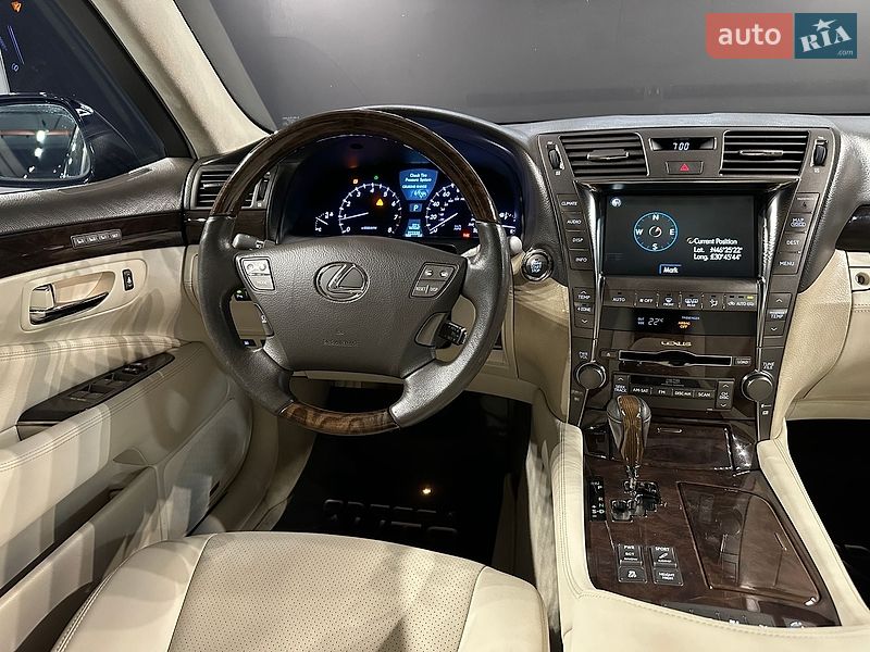 Седан Lexus LS 2006 в Одесі