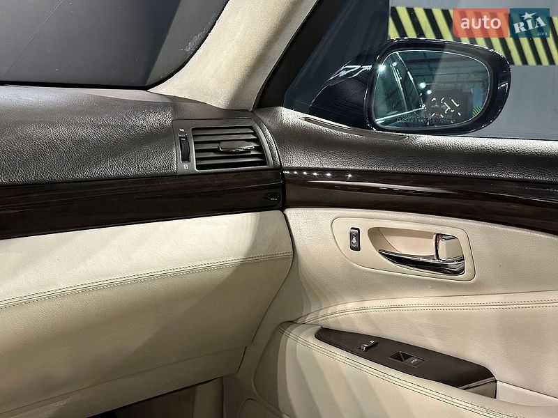 Седан Lexus LS 2006 в Одесі