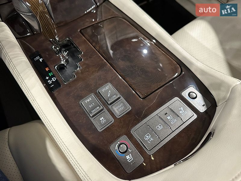 Седан Lexus LS 2006 в Одесі
