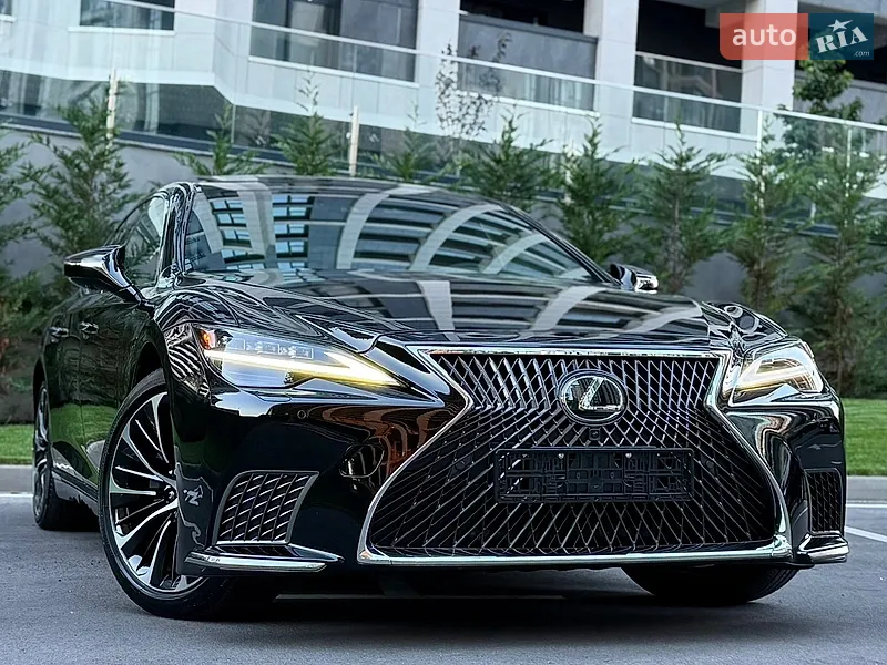Lexus LS