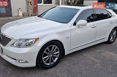Седан Lexus LS 2008 в Білій Церкві