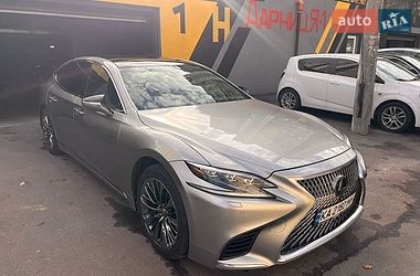 Lexus LS  2017