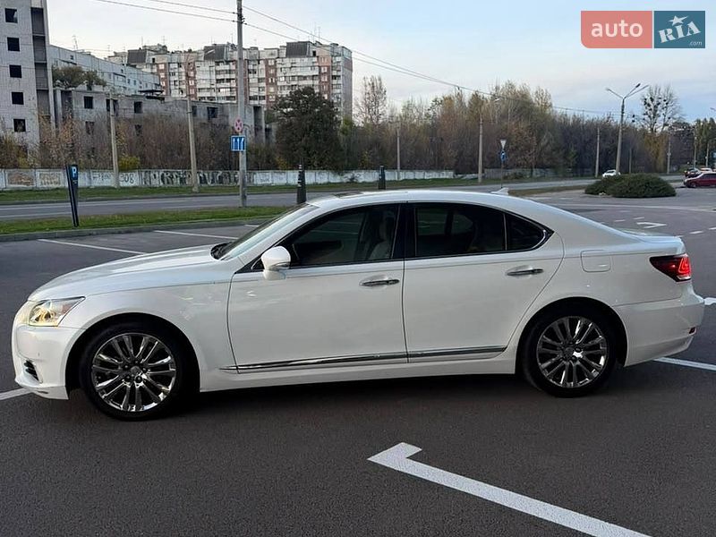 Седан Lexus LS 2013 в Харкові