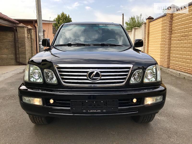 Lexus LX 2005 года