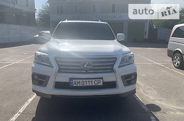 Lexus LX  2012