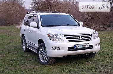 Lexus LX  2008