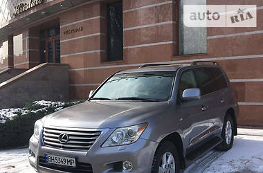 Lexus LX   2008