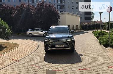 Lexus LX  2017