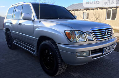 Lexus LX  2006