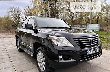 Lexus LX  2008