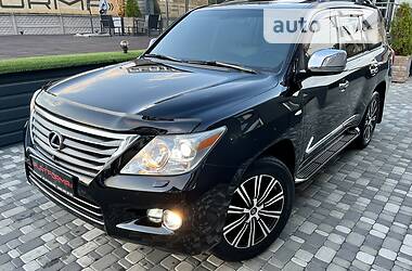 Lexus LX  2008