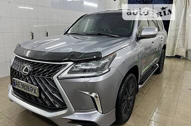 Lexus LX  2008