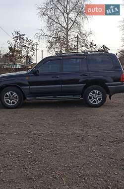 Lexus LX 2005