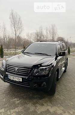 Lexus LX  2011