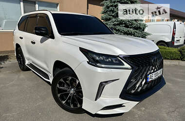 Lexus LX  2019