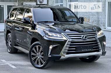 Lexus LX  2017