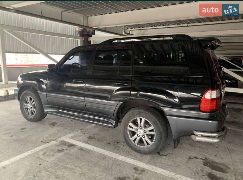 Lexus LX