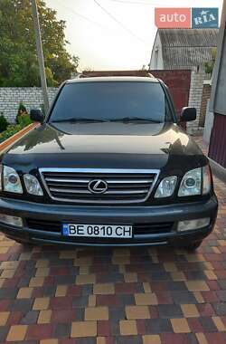 Lexus LX 2005