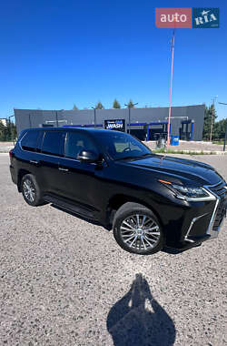 Lexus LX  2019