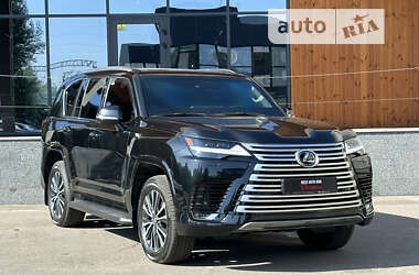 Lexus LX  2023