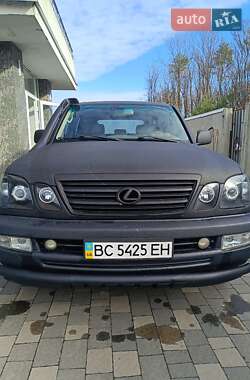 Lexus LX  2004