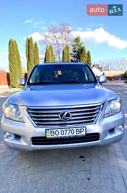 Lexus LX  2011