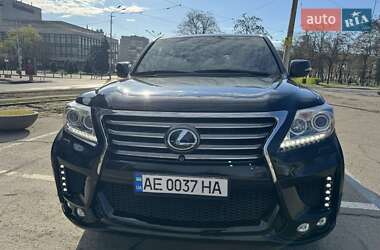 Lexus LX  2014