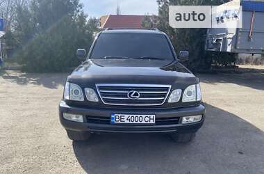 Lexus LX  2005