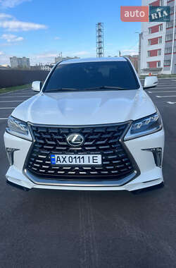 Lexus LX  2017