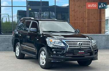 Lexus LX  2010