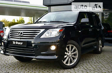 Lexus LX  2011