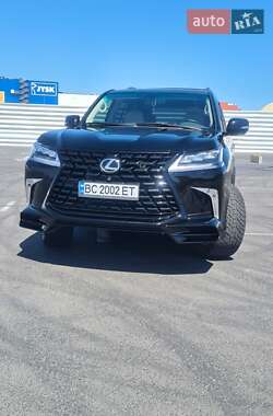 Lexus LX  2008