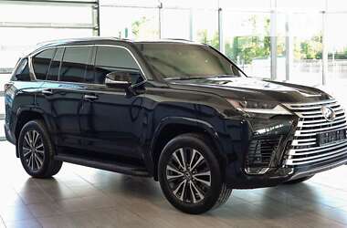 Lexus LX  2024