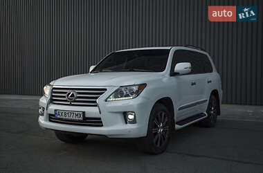 Lexus LX  2012