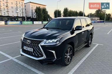 Lexus LX  2011