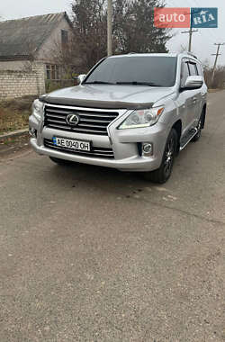 Lexus LX  2008