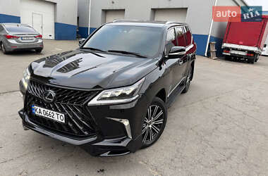 Lexus LX  2019