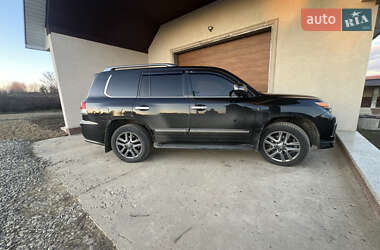 Lexus LX  2013