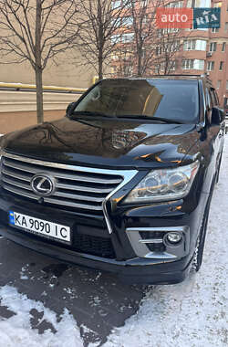Lexus LX  2011