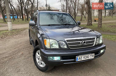 Lexus LX  2004