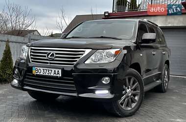 Lexus LX  2011
