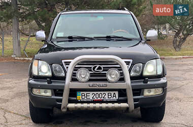 Lexus LX  2003